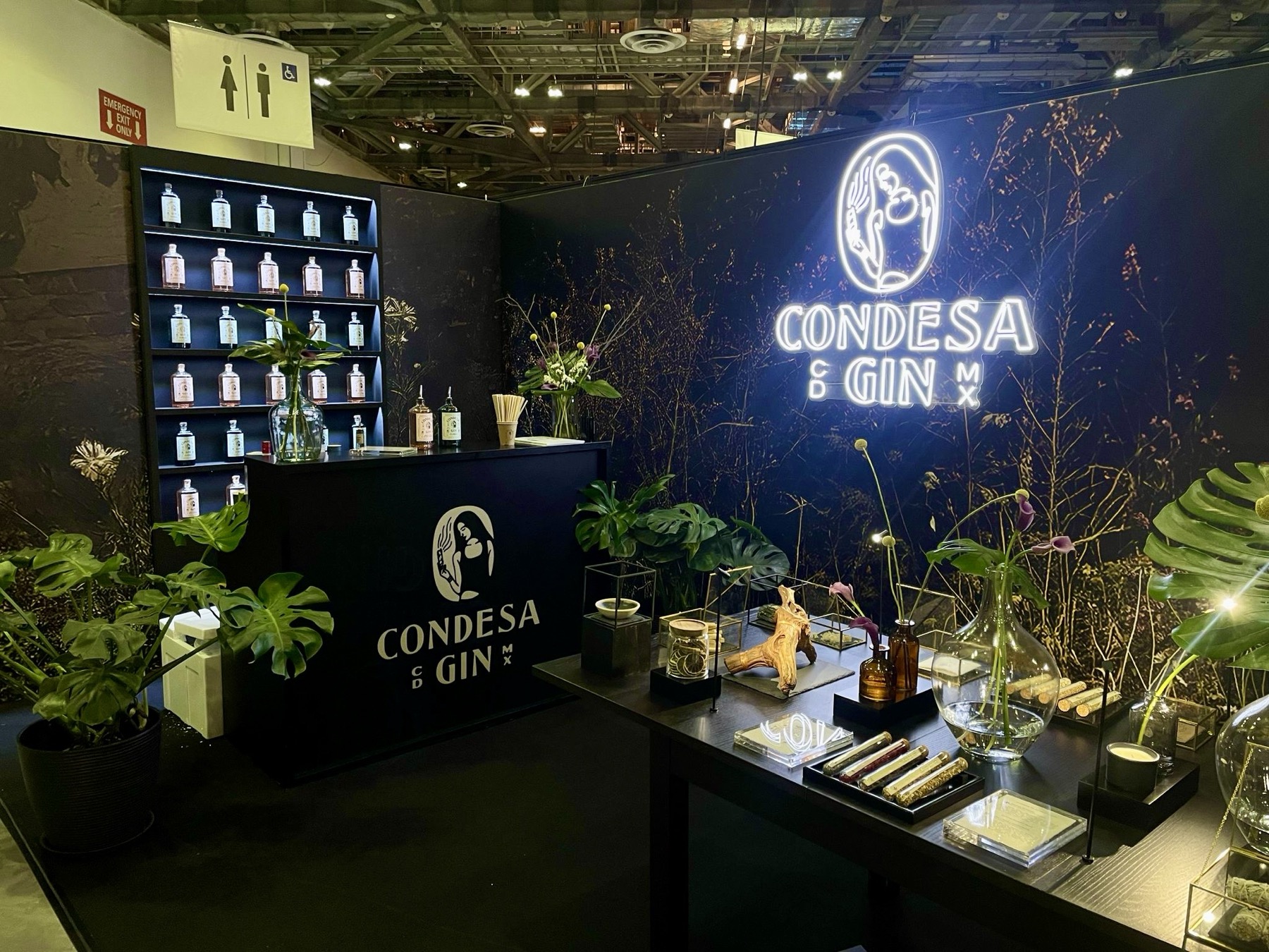 Condesa & Gin branded environment project photo